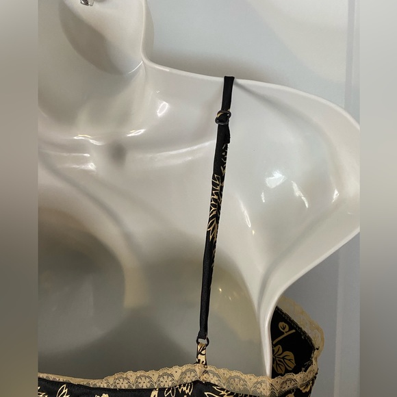 NEW Victoria’s Secret La SENZA 2-pc Lingerie Top and Panty Black and Gold M / S - Picture 6 of 11